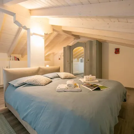 Il Romantico Loft Apartment
