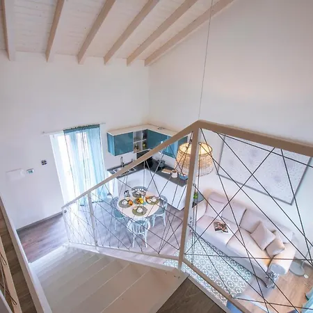 Il Romantico Loft Apartment